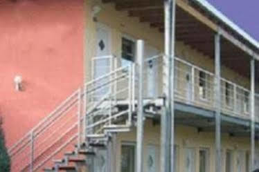 Messe Motel ラッツェン エクステリア 写真